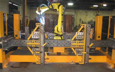 三維焊接平臺與發那科機器人